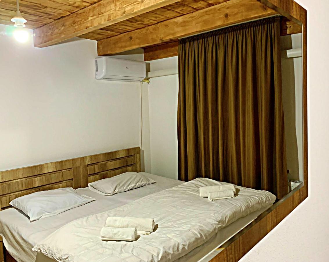 Old City Hotel 库塔伊西 外观 照片